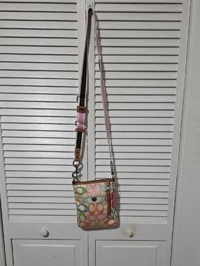 COACH HAMPTONS SCRIBBLE PASTEL CANVAS  CROSSBODY